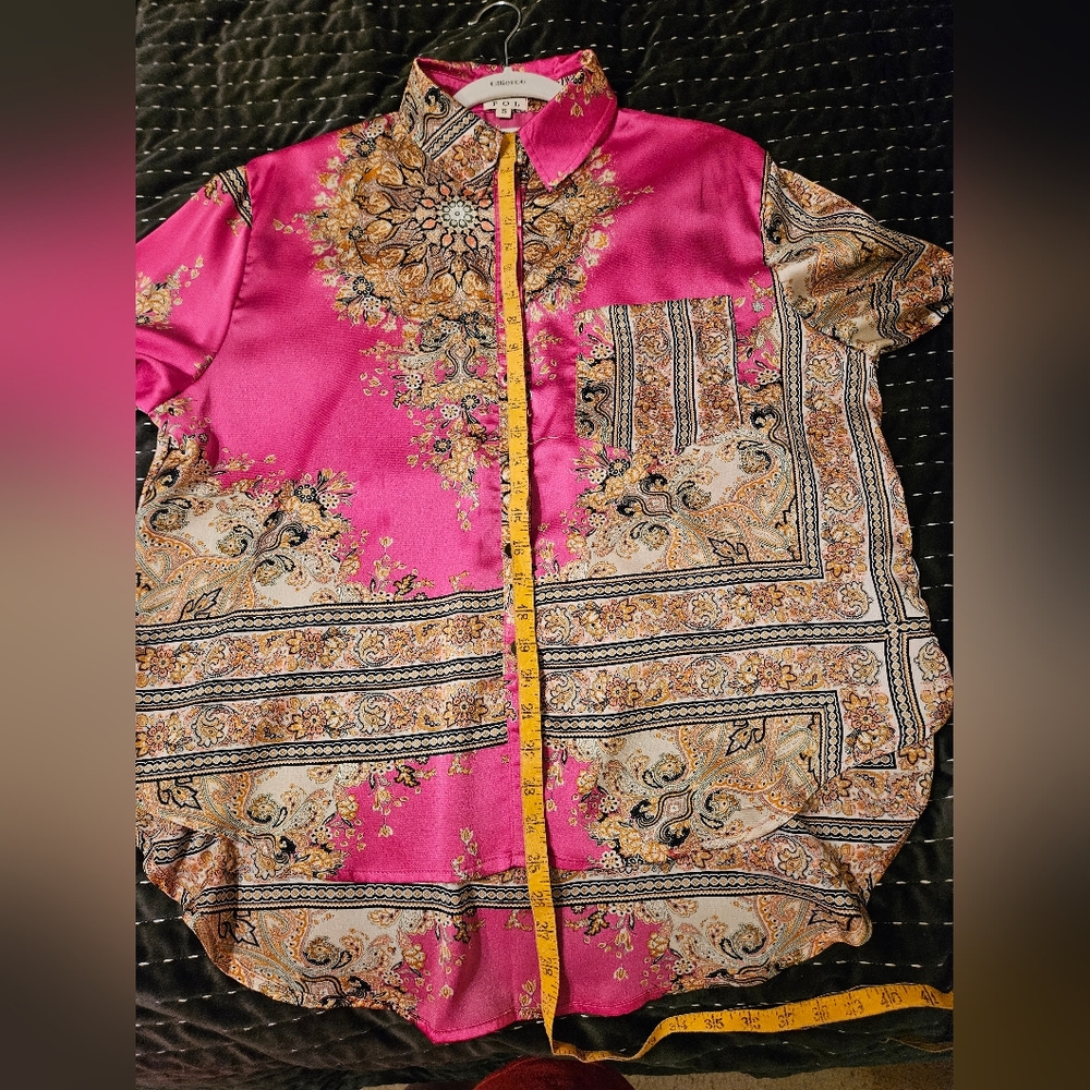 High Low Silk Like Top.  Says Size Small But Fits Like A XL - Picture 7 of 8